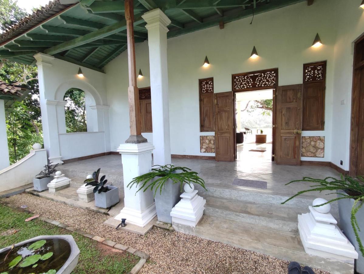 Villa Seven Faces-Luxury Escape,Stunning Views With Private Pool For A Couple Or Family! Galle Exteriör bild